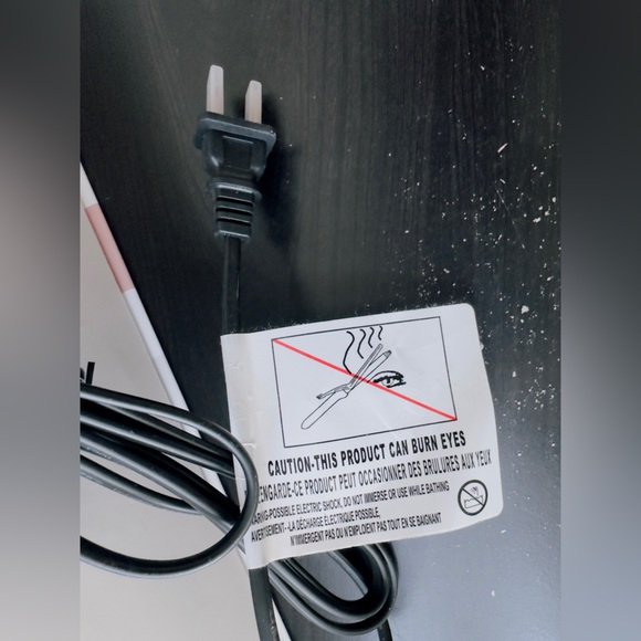 NWOT Beachwaver Co. Midnight Rose 3B Waver - Picture 9 of 10